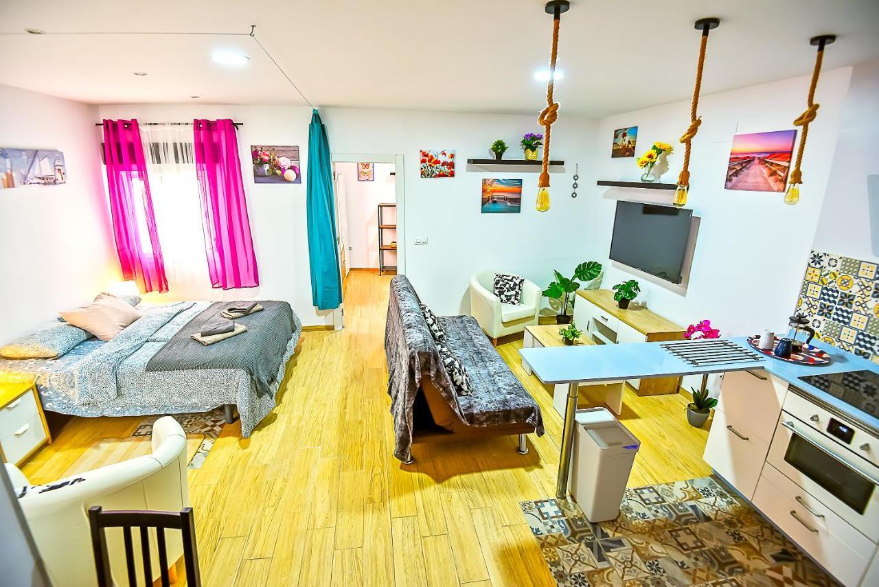 Plaza Noria Apartments With Balconies エル・プエルト・デ・サンタ・マリア エクステリア 写真
